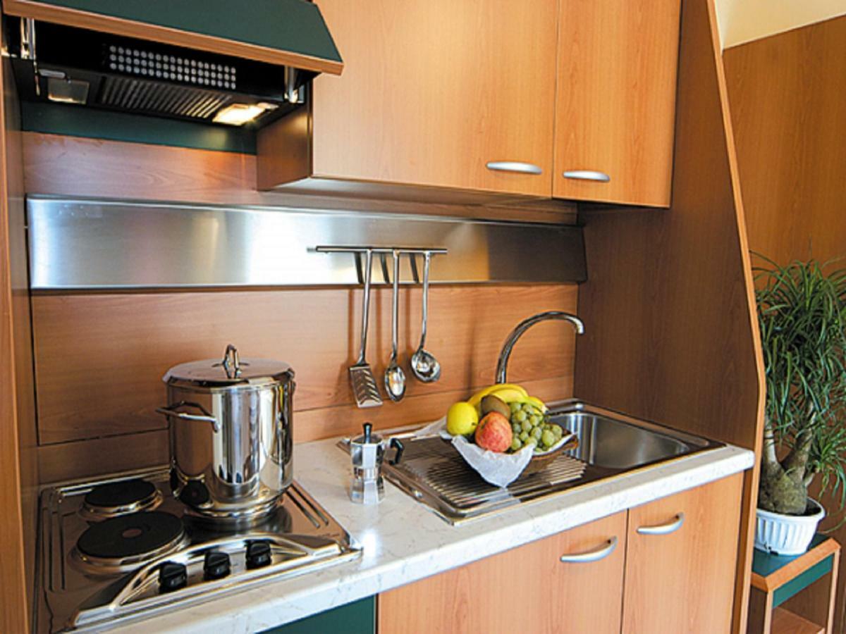 טורה פליצ'ה Casa Vacanze Provenzale מראה חיצוני תמונה